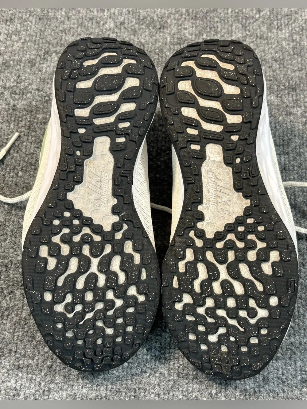 Nike revolution nn